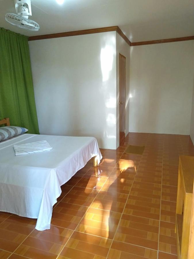 Gold Star Inn Siquijor Eksteriør billede
