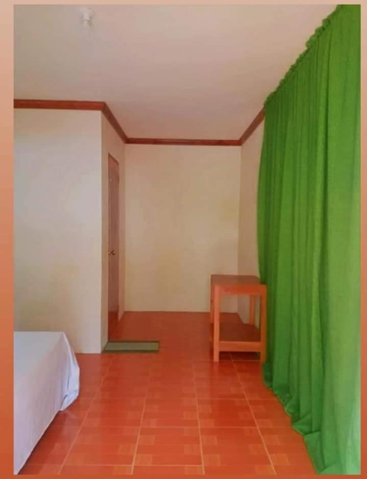 Gold Star Inn Siquijor Værelse billede